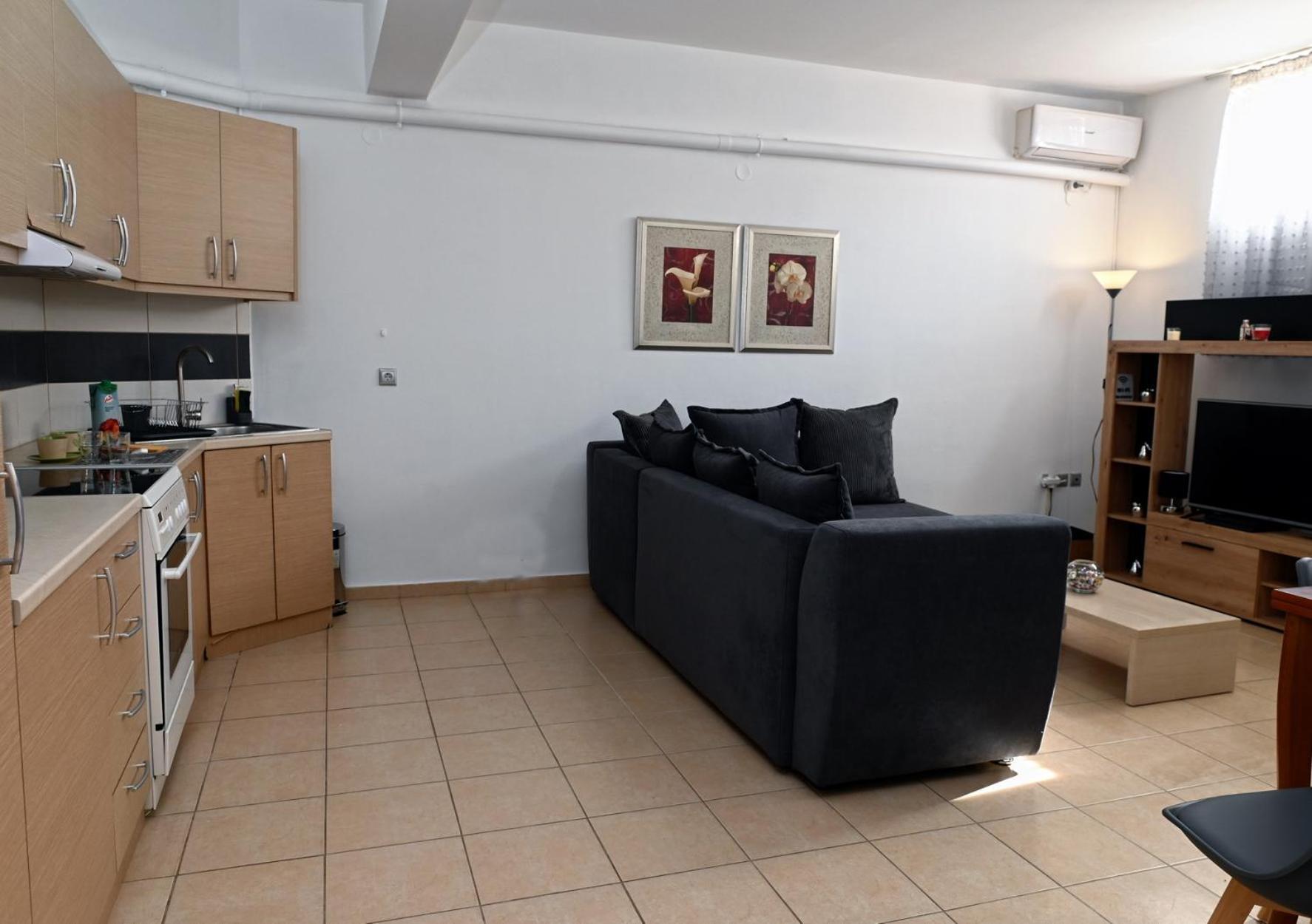Oasis Lower Ground Floor Apartment Аргос Экстерьер фото